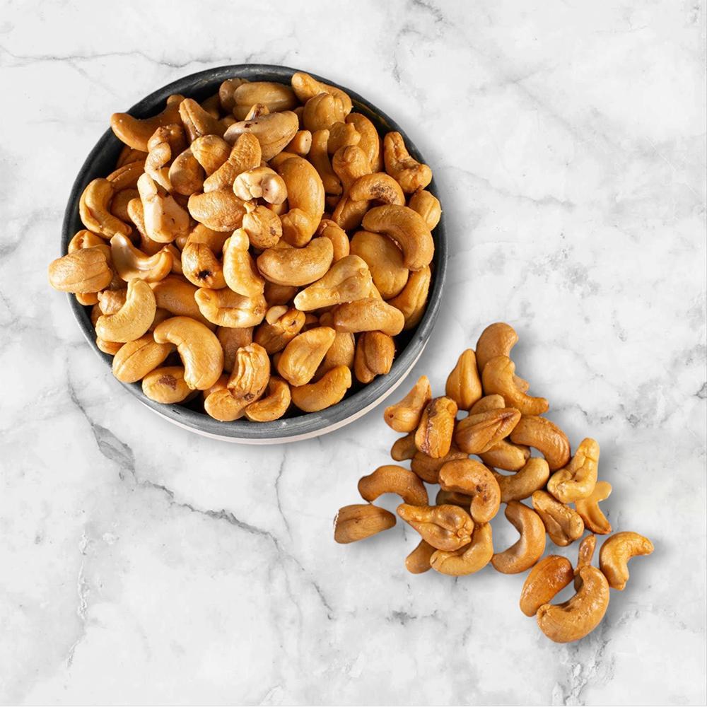 Az Tuzlu Jumbo Kavrulmuş Kaju İçi 500 GR